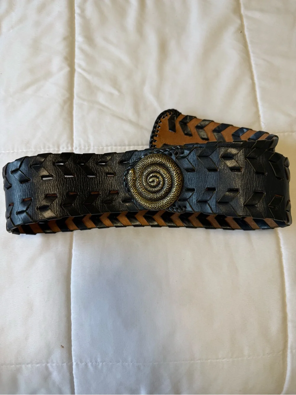 Beautiful 3” wide, black genuine leather woven statement, belt w/brass snake M/L